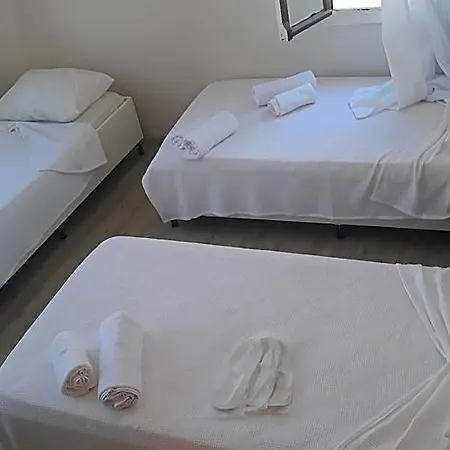 Otel Sebat Çeşme